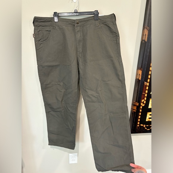 NWT Gravel Gear Carpenter Pant 42x30 Moss - Picture 1 of 7